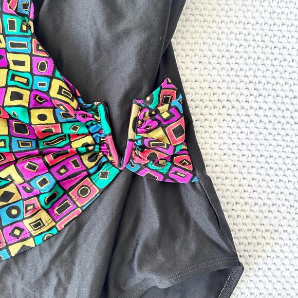 Oscar De La Renta Vintage Multicolored Geo Square Faux Wrap One Piece Swimsuit - Picture 4 of 10